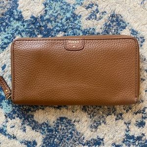 Brown leather fossil wallet